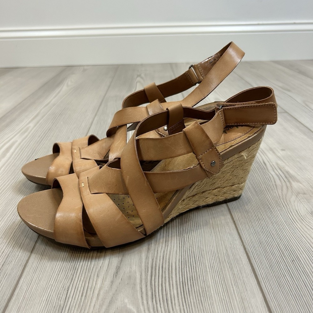 Women's 10 M Clarks Artisan Kyna Wit Brown Leather Slingback Wedge Heel Sandals